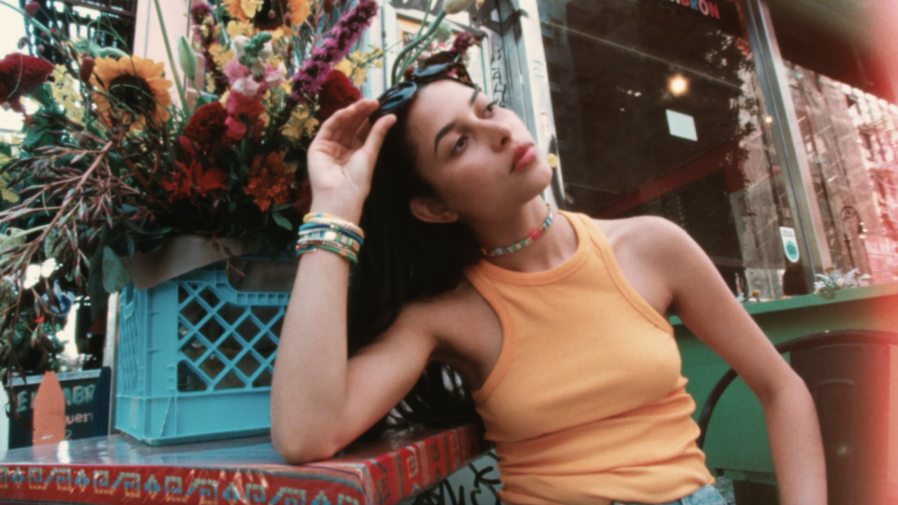 Watch Roxanne Assoulin 